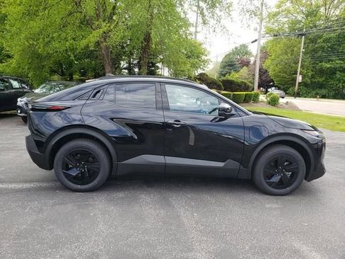 New 2026 Subaru Uncharted AWD image 2