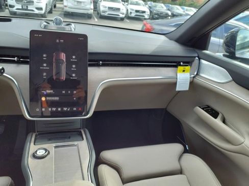 New 2025 Volvo EX90 Ultra image 13
