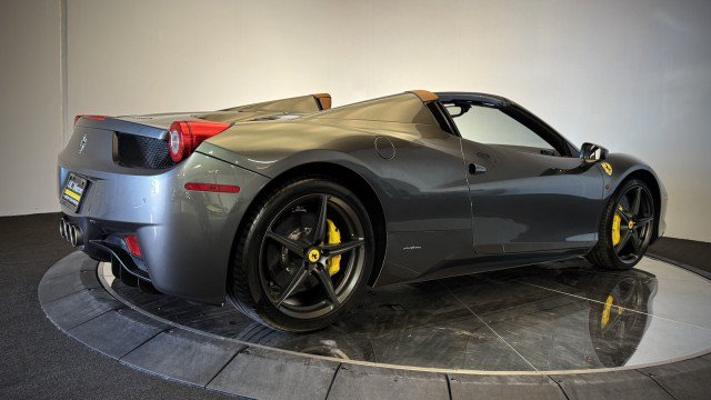 Used 2013 Ferrari 458 Spider RWD image 37