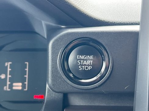 Used 2025 Toyota Tacoma SR5 image 22