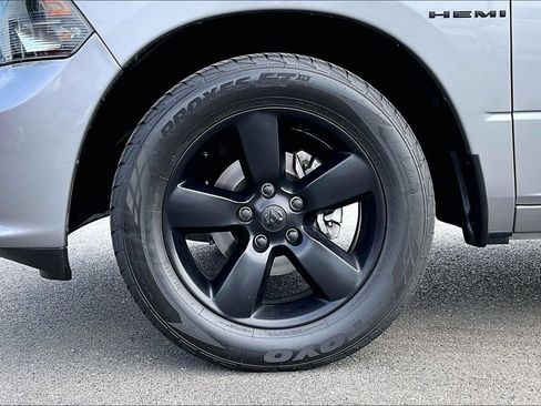 Used 2019 RAM 1500 Express w/ Express Value Package RWD image 31