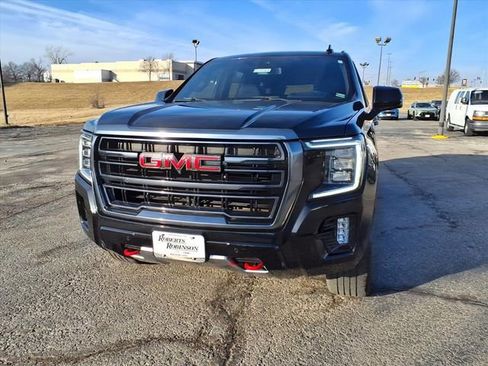 Used 2021 GMC Yukon AT4 w/ AT4 Premium Plus Package image 45