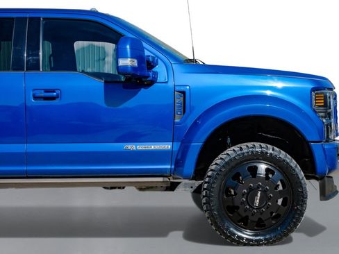 Used 2022 Ford F450 Platinum w/ FX4 Off-Road Package image 8