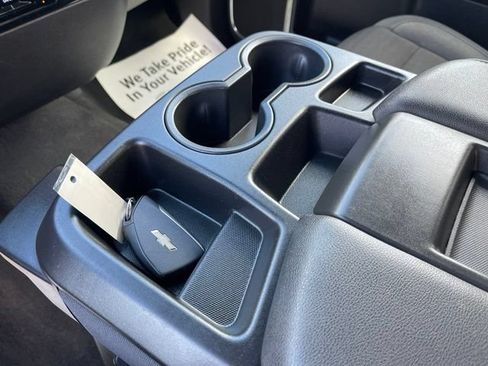 Used 2024 Chevrolet Silverado 2500 LT AWD/4WD image 23