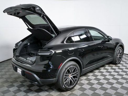 New 2026 Porsche Macan Electric image 29