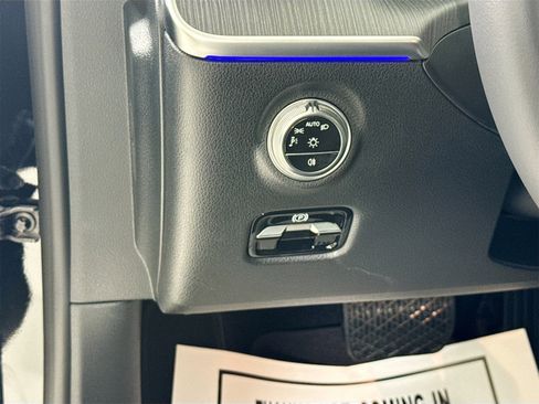 New 2025 Mercedes-Benz C 300 Sedan image 11