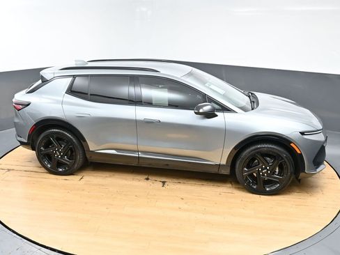 Used 2024 Chevrolet Equinox EV RS image 48