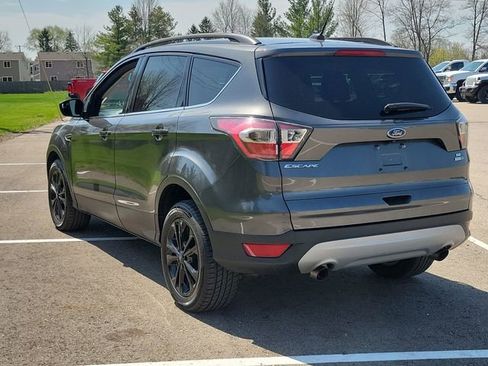Used 2017 Ford Escape SE AWD/4WD image 5