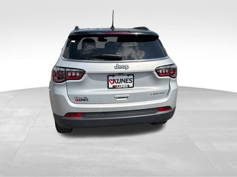 Used 2025 Jeep Compass Limited AWD/4WD image 9