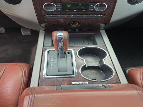 Used 2014 Ford Expedition King Ranch RWD image 17