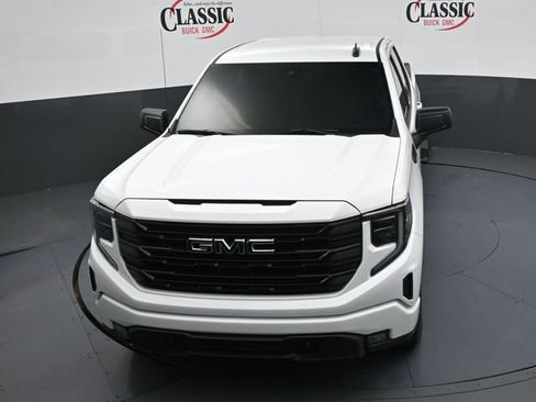 Certified 2024 GMC Sierra 1500 Elevation image 19