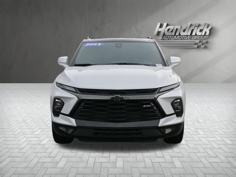 Used 2023 Chevrolet Blazer RS w/ Enhanced Convenience Package FWD image 3