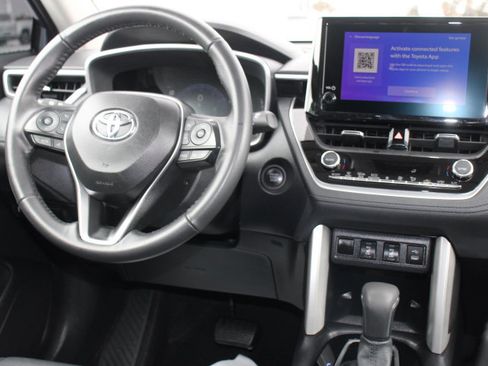Certified 2024 Toyota Corolla Cross XLE image 23