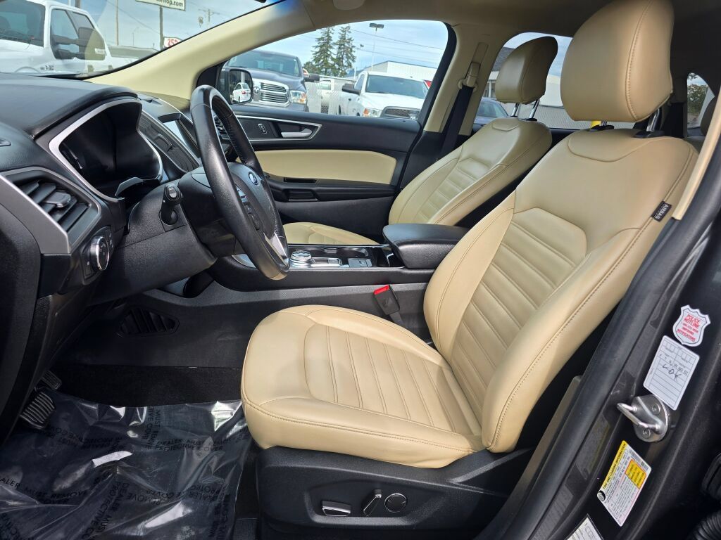 Used 2019 Ford Edge SEL w/ Equipment Group 201A FWD image 18