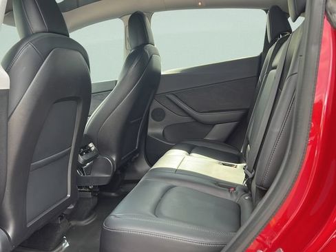 Used 2021 Tesla Model Y 2WD image 13
