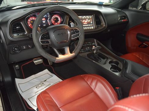 Used 2023 Dodge Challenger SRT Hellcat w/ Driver Convenience Group RWD image 31