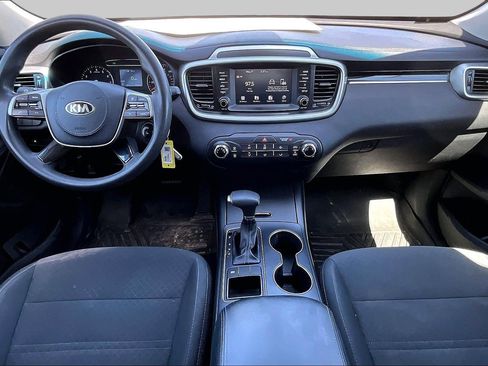 Used 2019 Kia Sorento FWD image 14