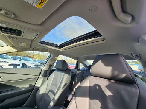 New 2025 Honda Accord EX-L image 24
