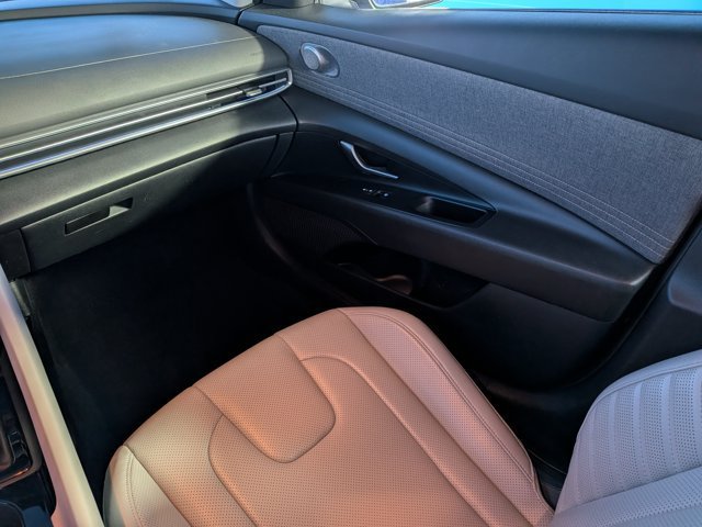 Used 2024 Hyundai Elantra Limited FWD image 15