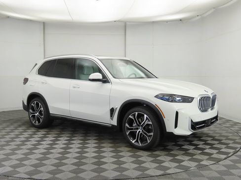 Used 2026 BMW X5 xDrive40i w/ Climate Comfort Package AWD/4WD image 4