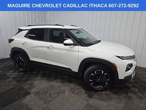 Used 2023 Chevrolet TrailBlazer LT w/ Convenience Package AWD/4WD image 1