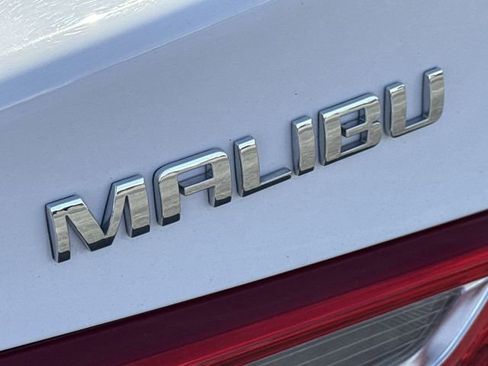 Used 2024 Chevrolet Malibu LT image 30