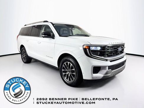 Used 2025 Ford Expedition Max Platinum AWD/4WD image 1