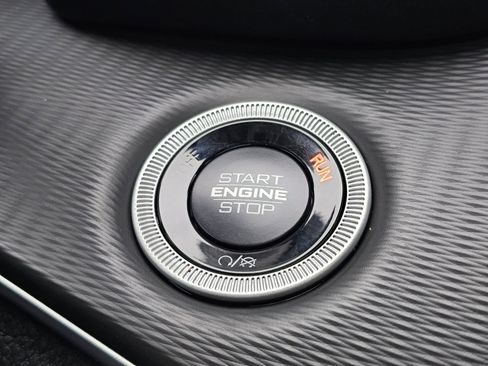 New 2025 Jeep Grand Cherokee L Altitude image 15