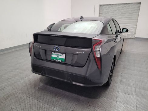 Used 2016 Toyota Prius Two FWD image 7