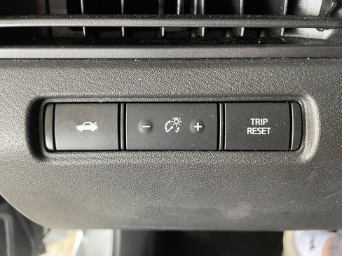 Used 2023 Nissan Altima 2.5 SV image 25