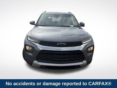 Used 2021 Chevrolet TrailBlazer LT image 2
