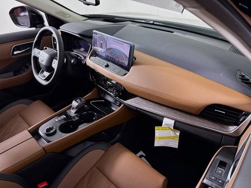 New 2026 Nissan Rogue Platinum w/ Platinum Premium Package image 32