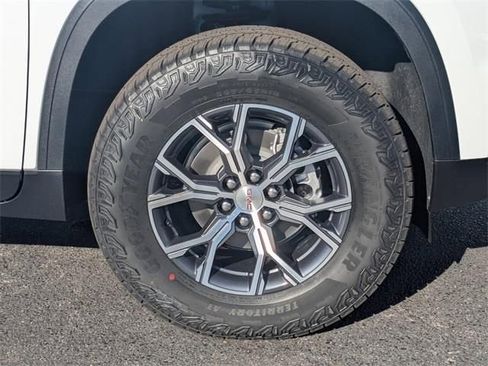 New 2026 GMC Acadia AT4 w/ Luxury Package image 10