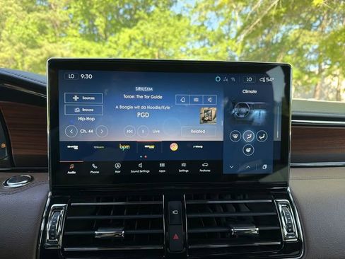 Certified 2024 Lincoln Navigator Reserve AWD/4WD image 16