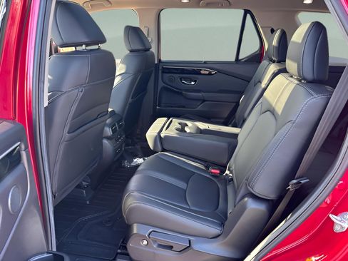 New 2025 Honda Pilot Touring image 23
