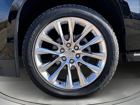 Used 2019 Cadillac Escalade Premium Luxury image 33