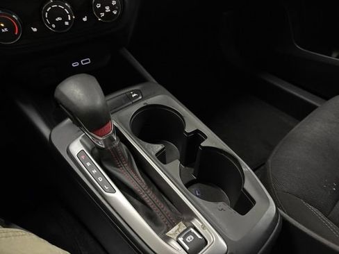 Used 2024 Chevrolet Trax RS FWD image 38