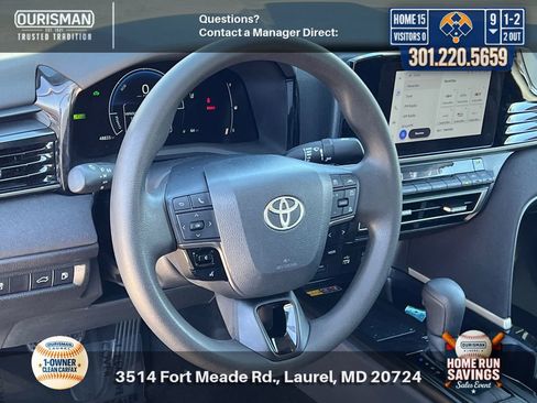 Used 2025 Toyota Camry LE image 9
