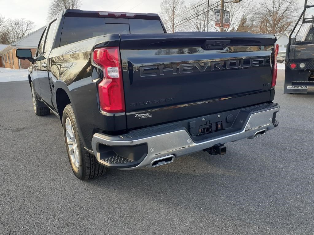 Used 2023 Chevrolet Silverado 1500 LTZ w/ LTZ Premium Package AWD/4WD image 4