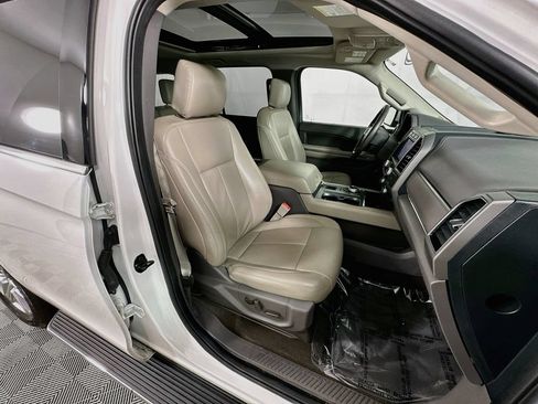 Used 2020 Ford Expedition XLT w/ Equipment Group 202A RWD image 35