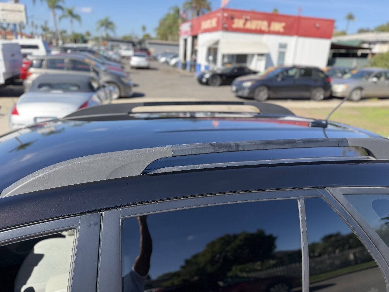 Used 2010 Kia Rondo LX FWD image 7