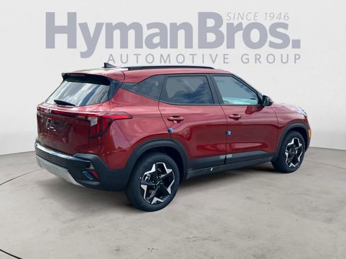 New 2026 Kia Seltos S FWD image 3