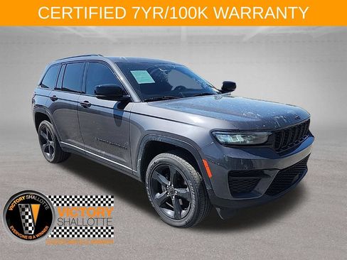 Certified 2023 Jeep Grand Cherokee Altitude AWD/4WD image 1