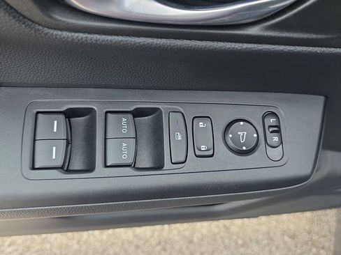 Used 2023 Honda CR-V EX image 20