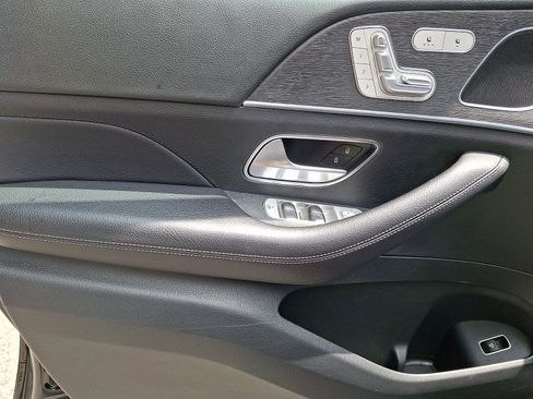Used 2025 Mercedes-Benz GLE 450 4MATIC image 13