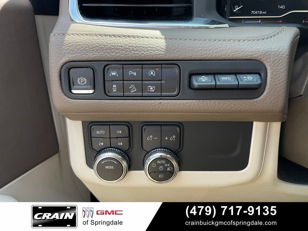 Used 2023 GMC Yukon Denali AWD/4WD image 13