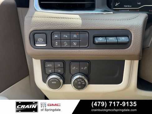 Used 2023 GMC Yukon Denali AWD/4WD image 13