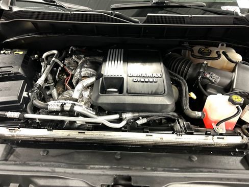Used 2023 Chevrolet Silverado 1500 RST w/ Redline Edition AWD/4WD image 26