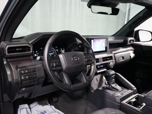 New 2026 Toyota Tacoma SR5 image 12