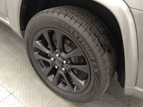 Used 2019 Jeep Grand Cherokee Altitude RWD image 31